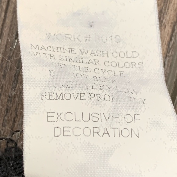 Lingerie - Picture 7 of 7